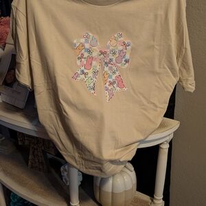 Gildan Cream Short Sleeve Tee with Pastel Bow Design